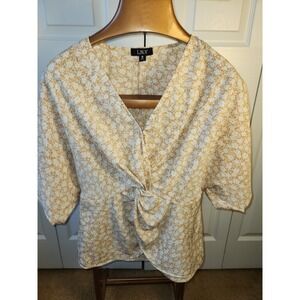L.N.V Blouse Tan Cream Floral Print Short Sleeve Wrap Twist Sz M